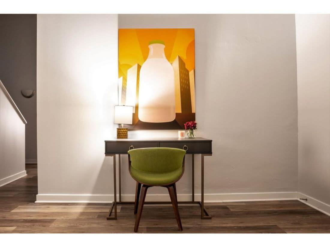 Beautiful 2Br 2Ba In The Block By Cozysuites อินเดียนาโพลิส ภายนอก รูปภาพ